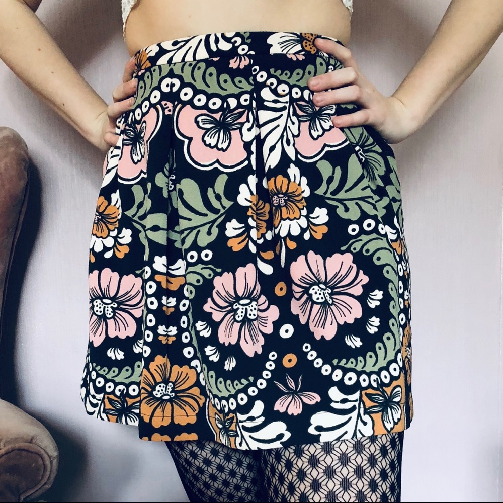 H&M Flowered Skirt